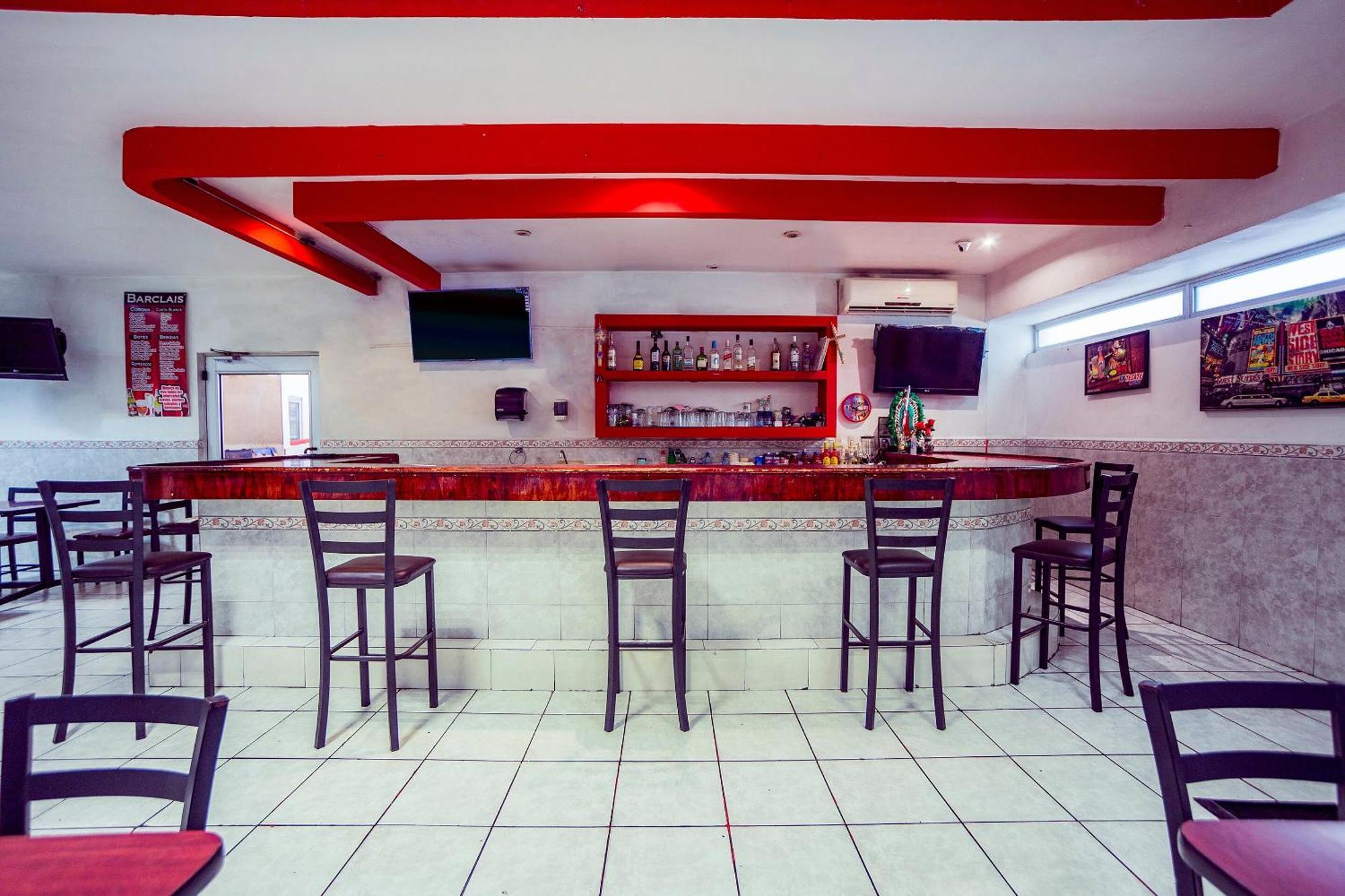 Hotel Capital O Diro, 4*